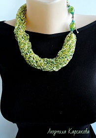Beaded necklace "Lime"